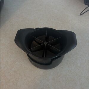 Pampered Chef Vegetable apple slicer